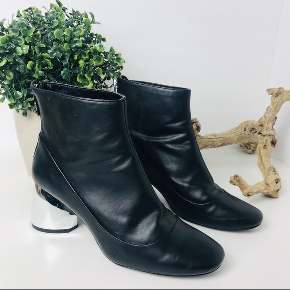 Zara | leather bootie silver heels - Picture 2 of 8